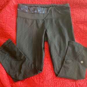 Lululemon cropped leggings